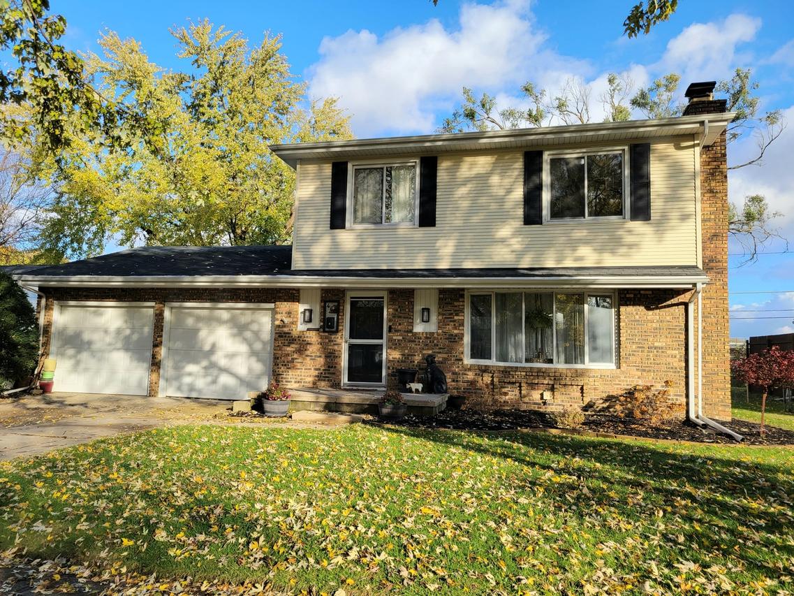 460 Cleveland Ave., Bourbonnais, IL 60914