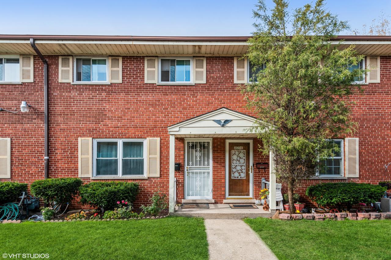 1423 W Touhy Ave. #D, Chicago, IL 60626