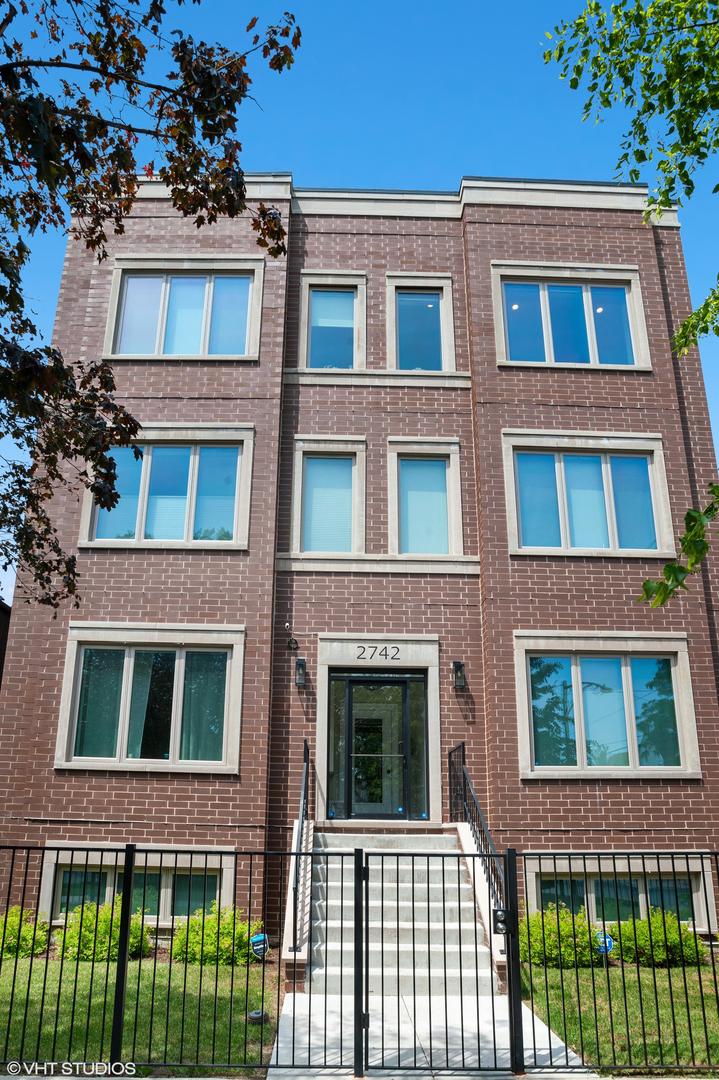 2742 N Hamlin Ave. #3N, Chicago, IL 60647