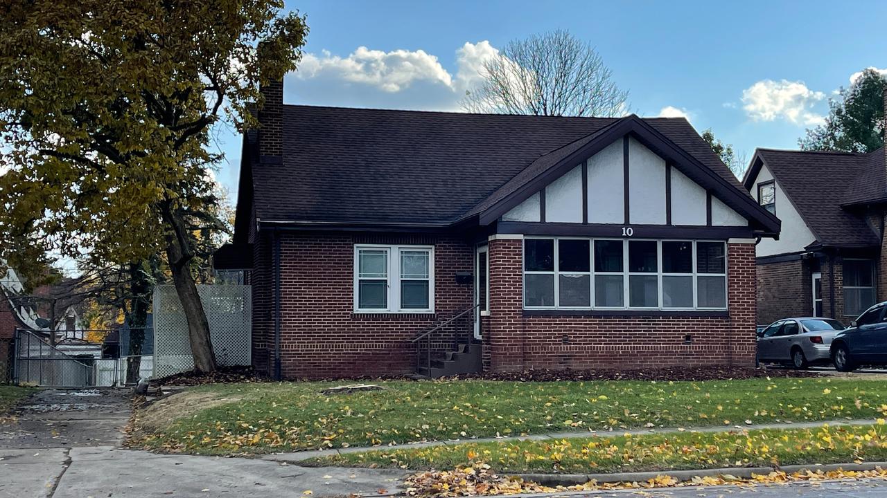 10 W Winter Ave., Danville, IL 61832