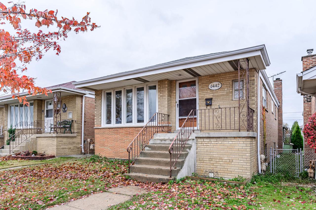 6442 S Lamon Ave., Chicago, IL 60638