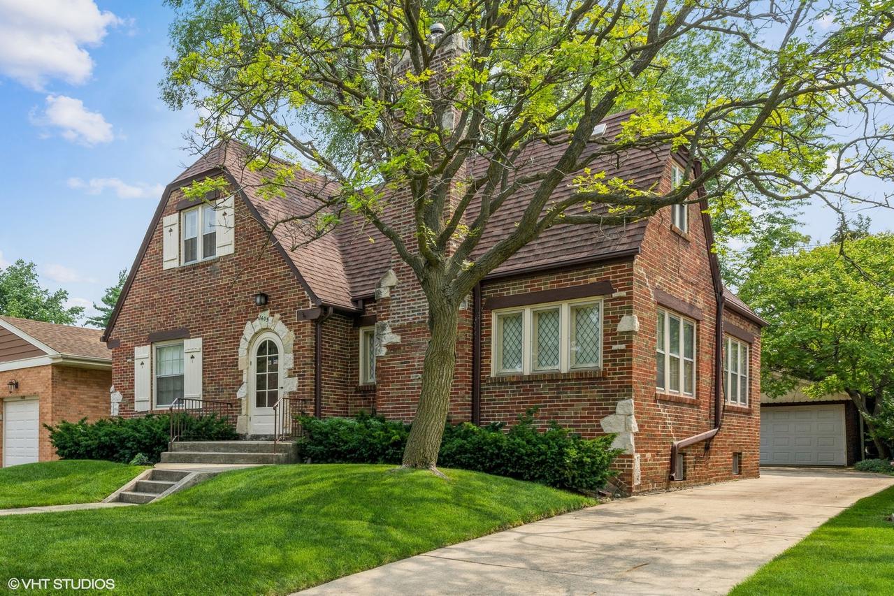 1405 Vine Ave., Park Ridge, IL 60068