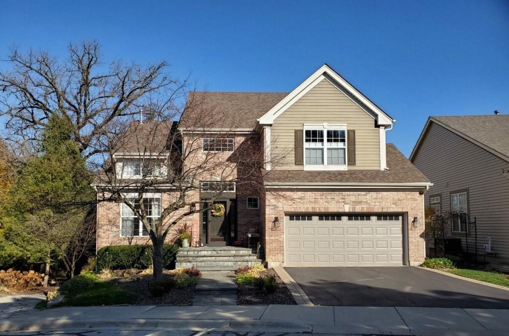 930 Viewpointe Dr., St. Charles, IL 60174
