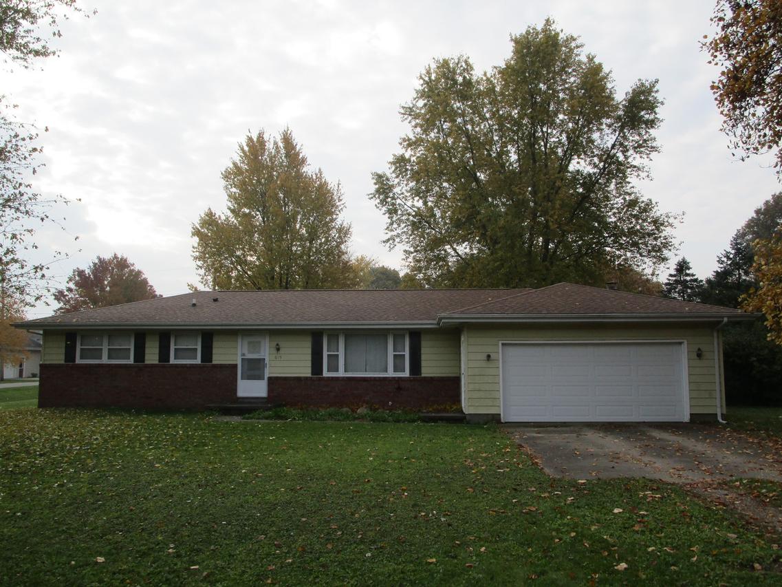 619 E Larmon St., Tolono, IL 61880