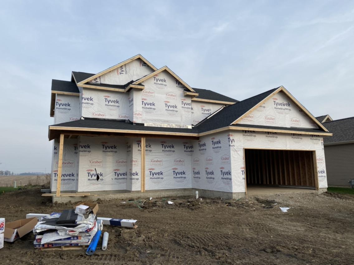206 Denton Dr., Savoy, IL 61874