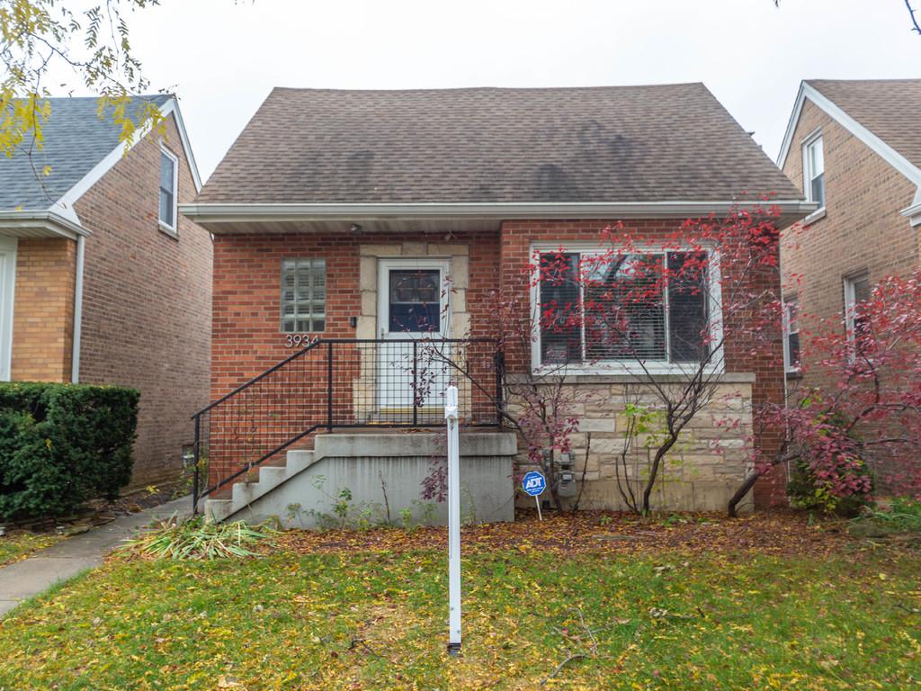 3934 N Spaulding Ave., Chicago, IL 60618