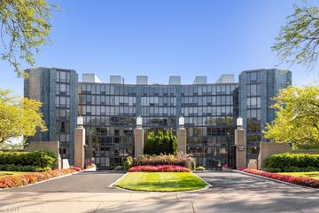 1420 Sheridan Rd. #2H, Wilmette, IL 60091