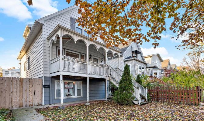 4526 N Karlov Ave., Chicago, IL 60630