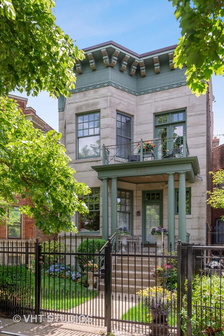 853 W Oakdale Ave., Chicago, IL 60657