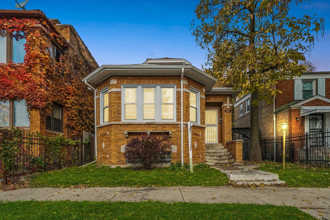 1220 E 71st Pl., Chicago, IL 60619