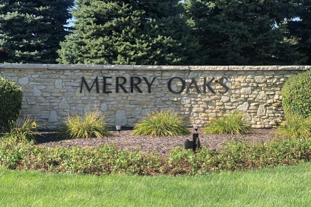 247 Merry Oaks Dr., Sycamore, IL 60178