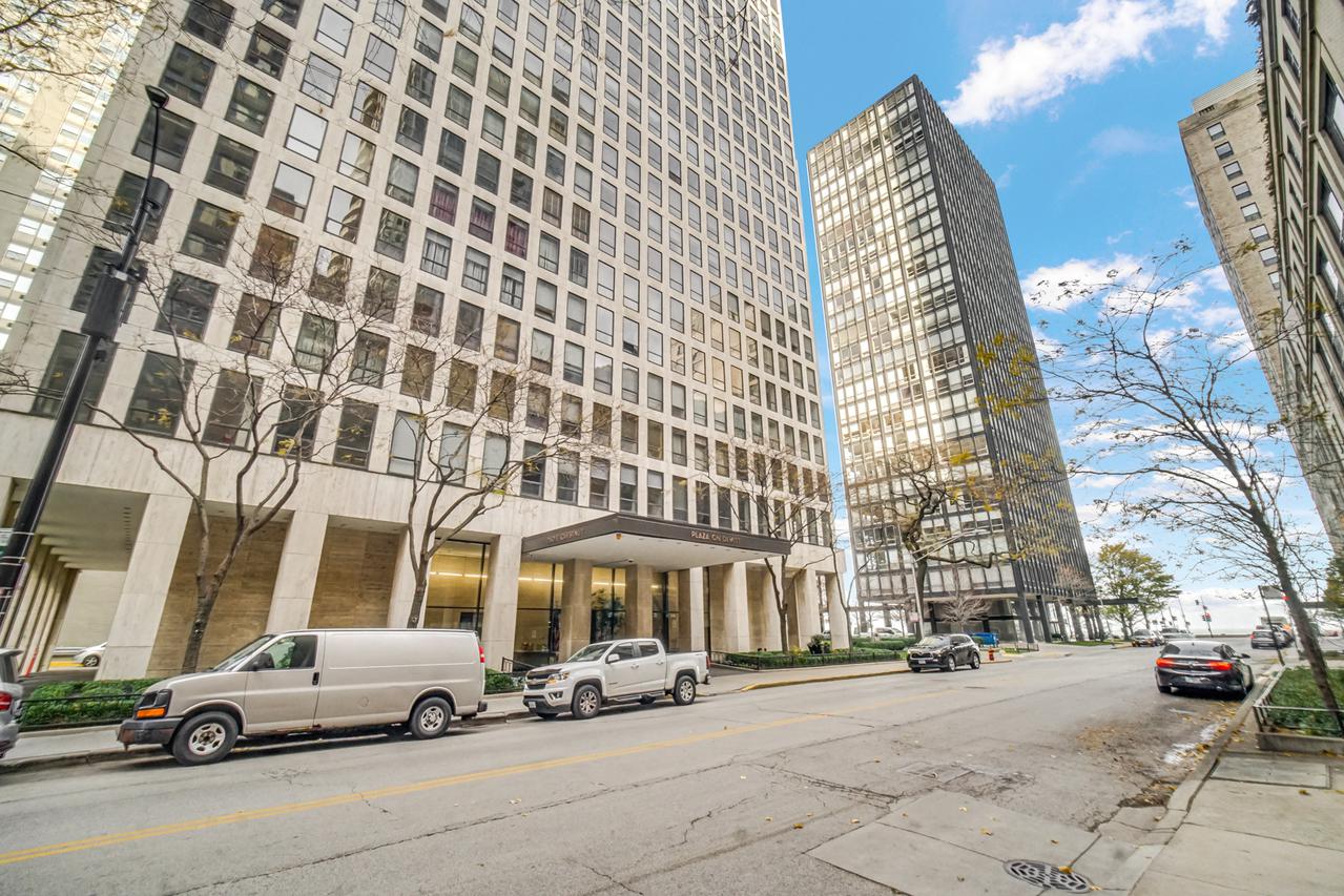 260 E Chestnut St. #1411, Chicago, IL 60611