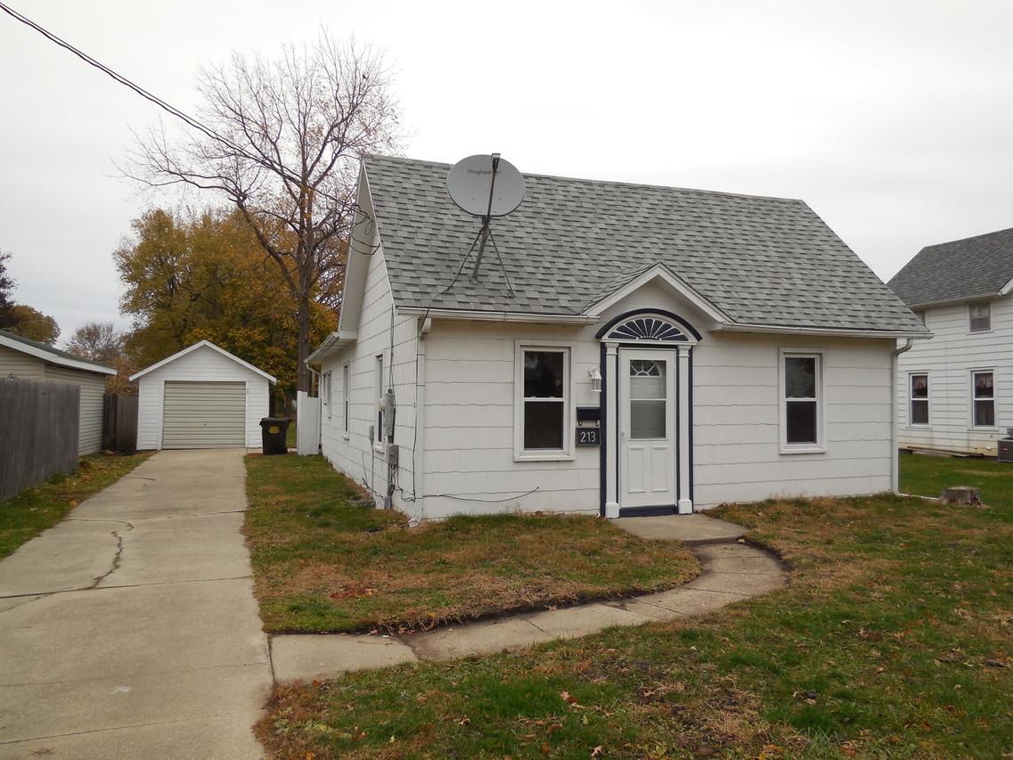 213 E 8th St., Rock Falls, IL 61071
