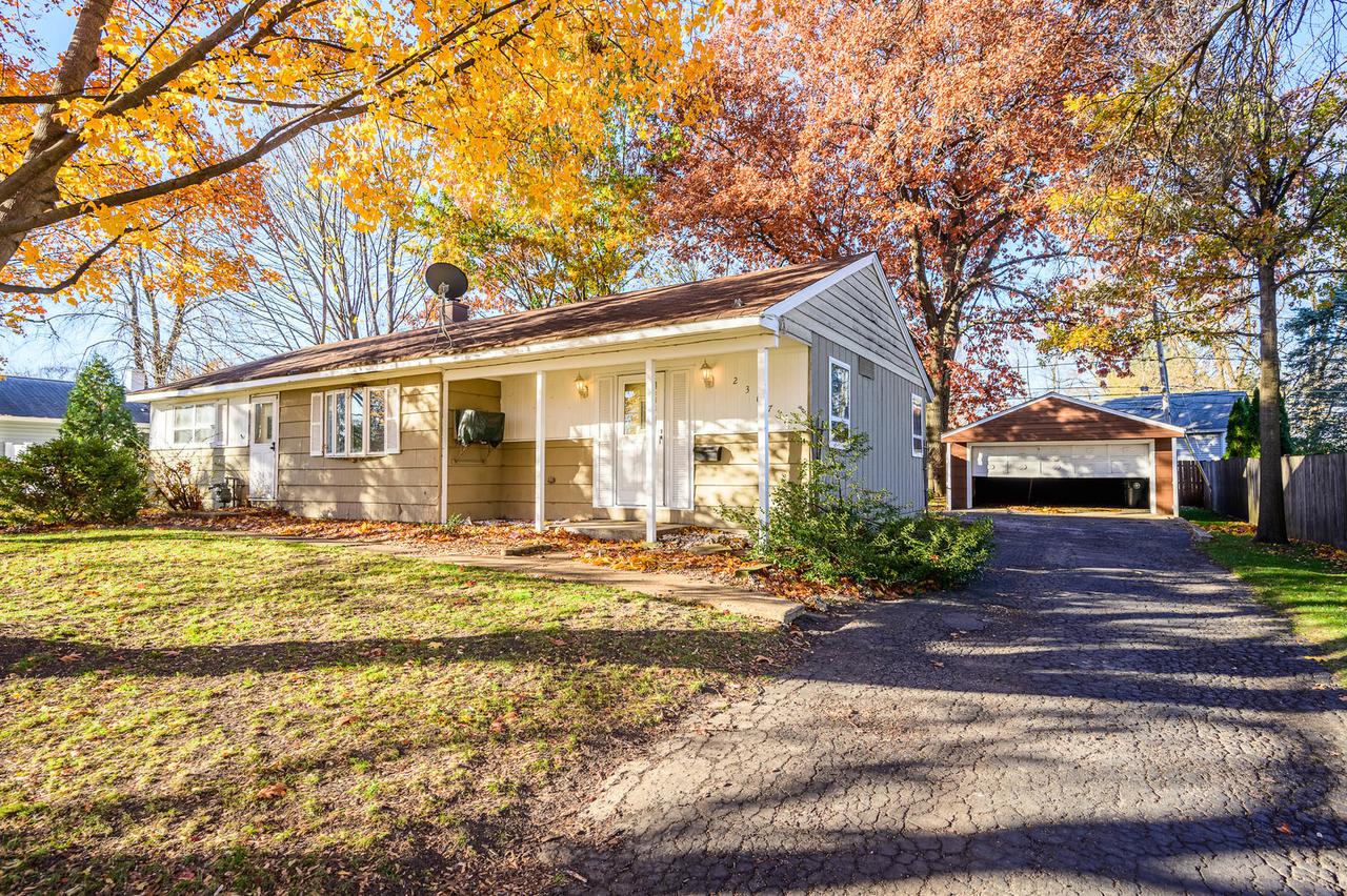 2307 Dove St., Rolling Meadows, IL 60008