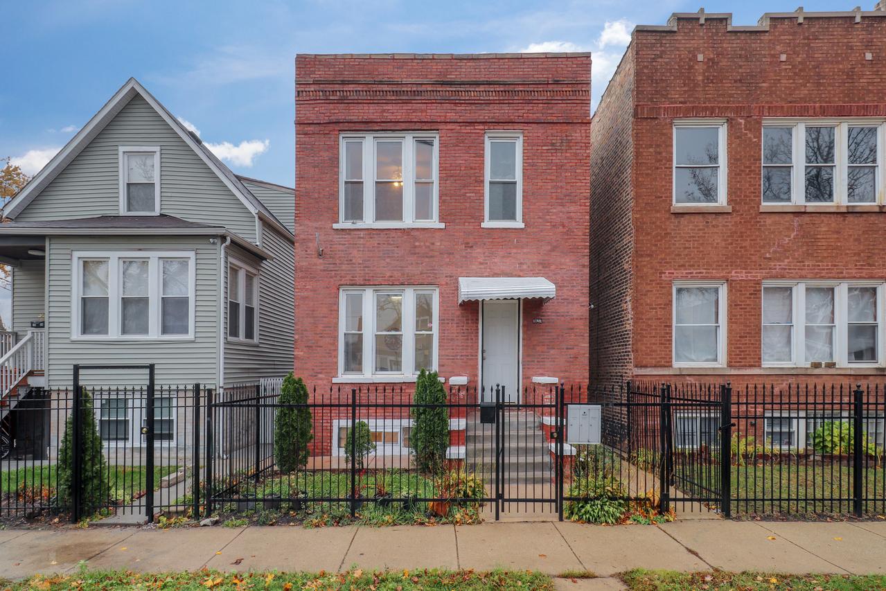 1637 N Keating Ave., Chicago, IL 60639