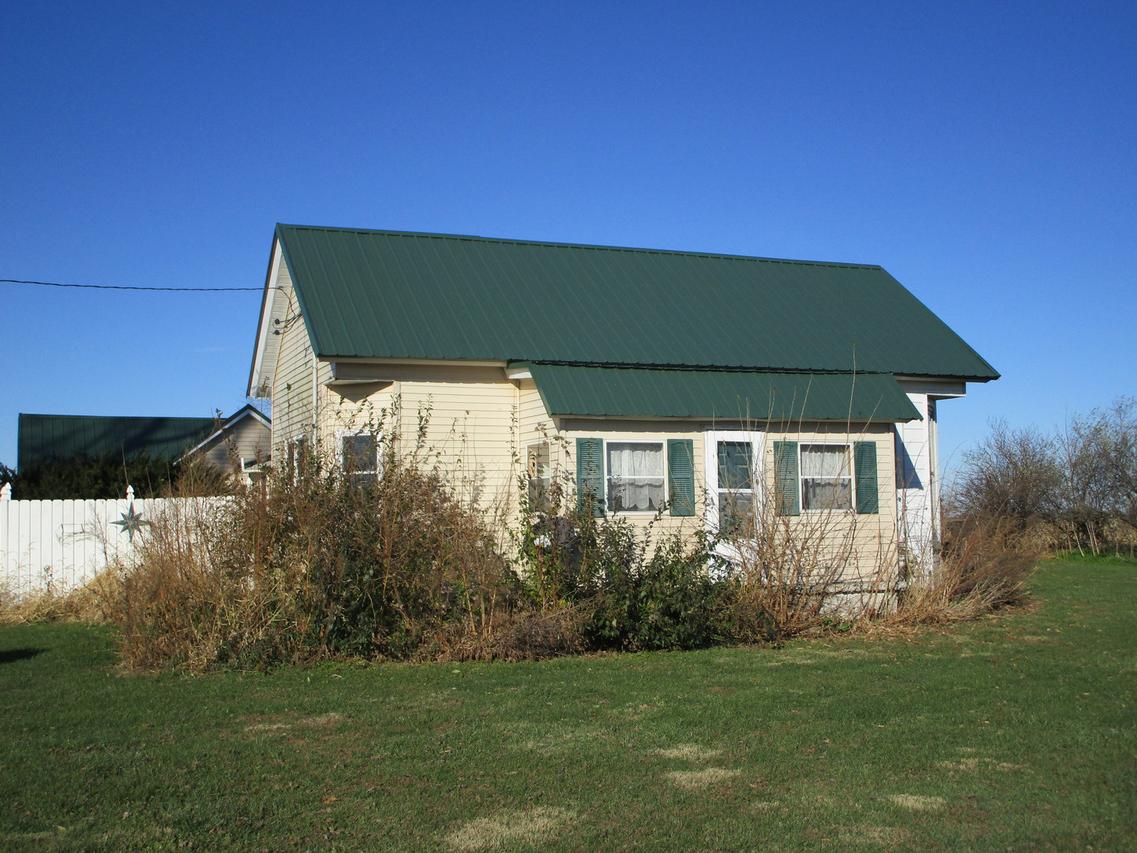 18763 E 2300th Rd., Chrisman, IL 61924