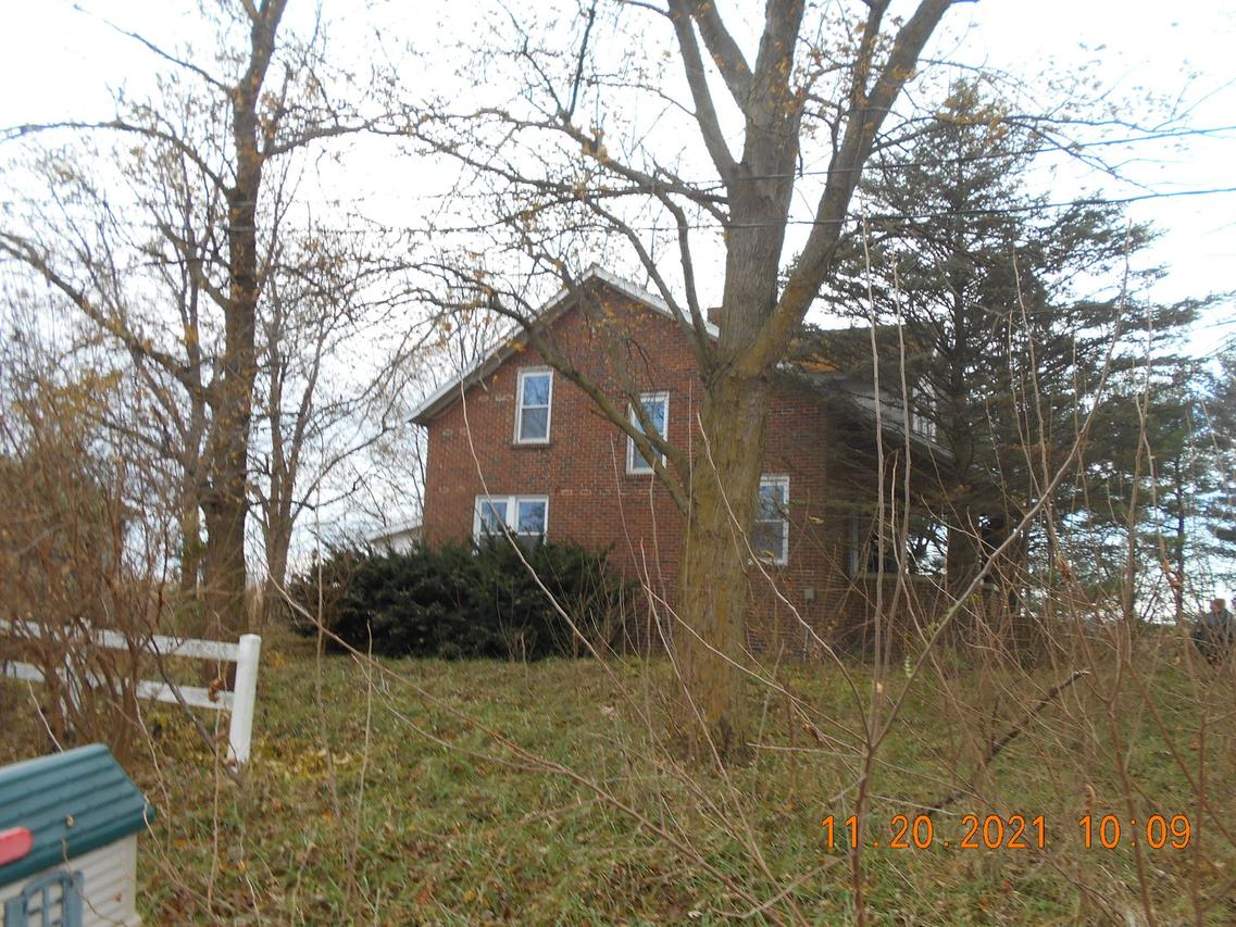 5544 E 2100th Rd., Hume, IL 61932