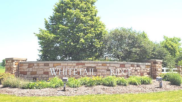 223 Bentgrass Cir., Yorkville, IL 60560