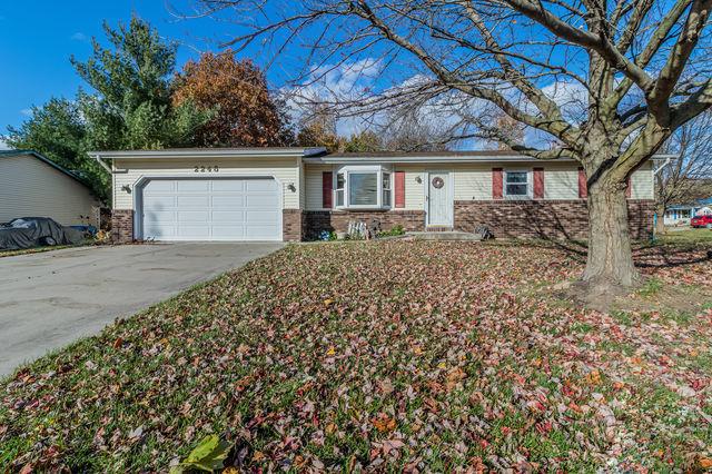 2248 Churchill Dr., St. Joseph, IL 61873