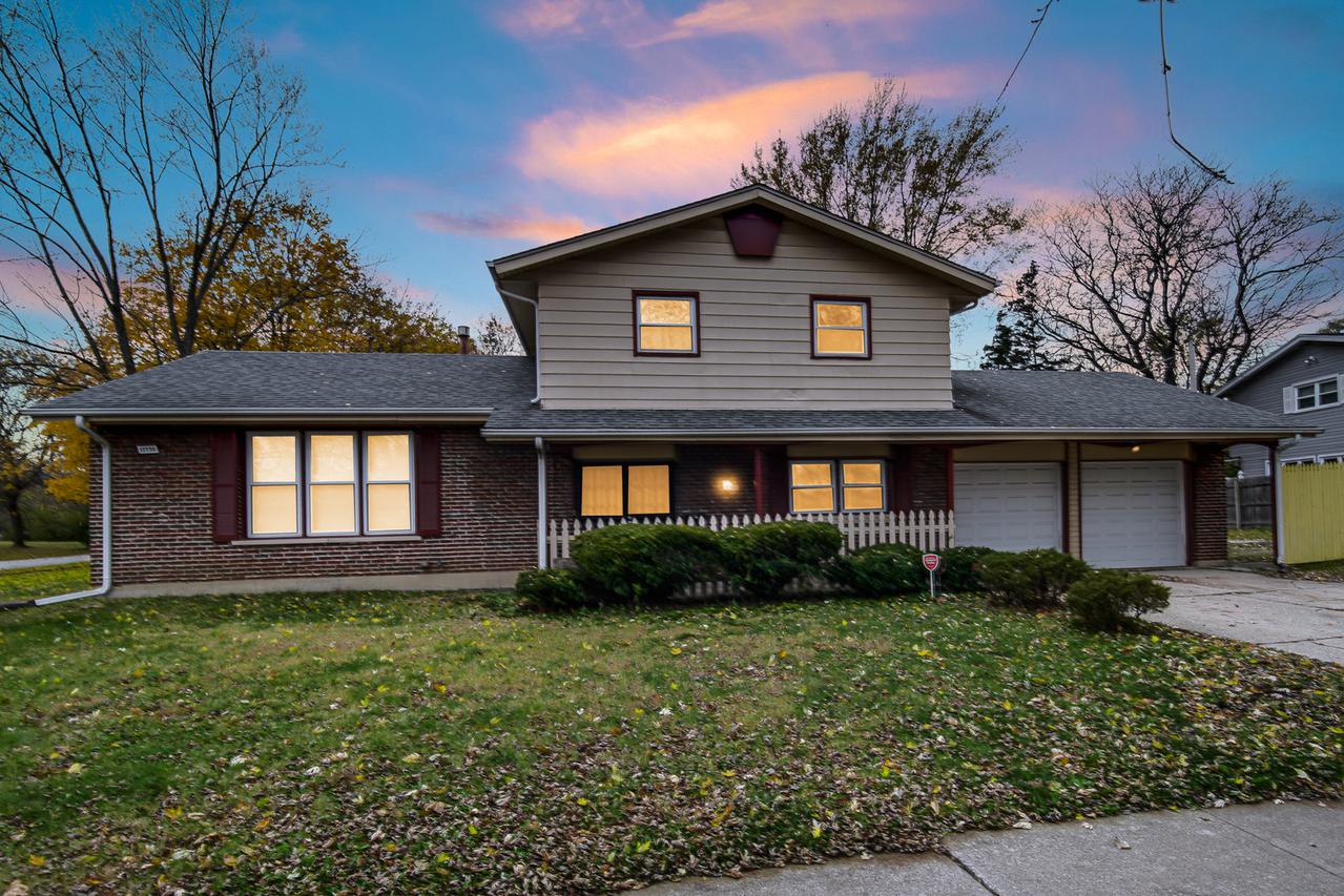 17730 Maple Ave., Country Club Hills, IL 60478