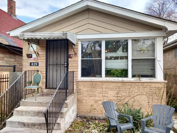 835 N. Homan Ave., Chicago, IL 60651