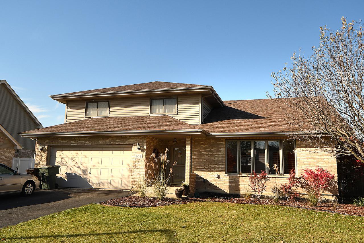 651 Downing St., New Lenox, IL 60451
