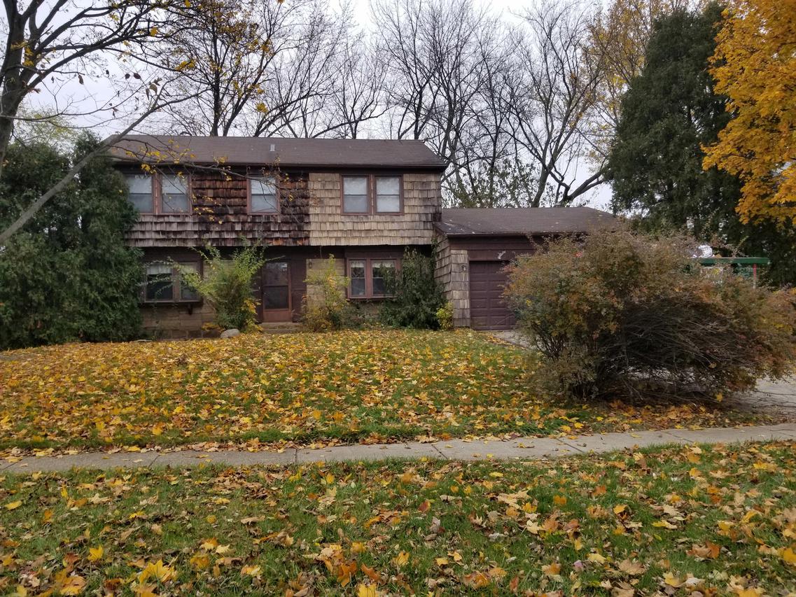 861 Twisted Oak Ln., Buffalo Grove, IL 60089