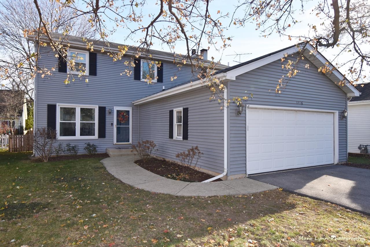 1116 Greensfield Dr., Naperville, IL 60563