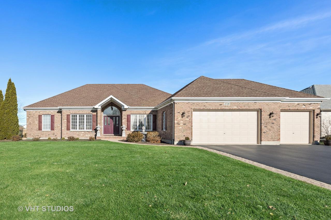 3720 Bunker Hill Dr., Algonquin, IL 60102
