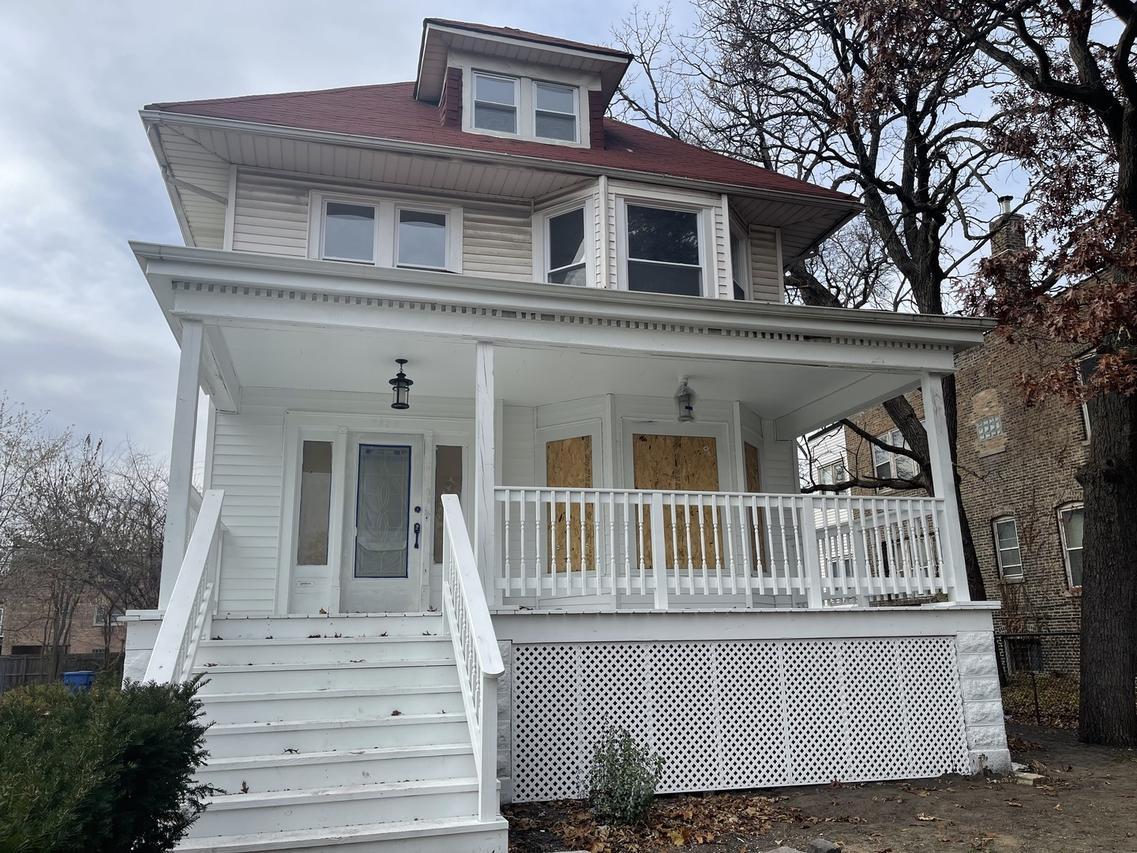 7636 S Marquette Ave., Chicago, IL 60649