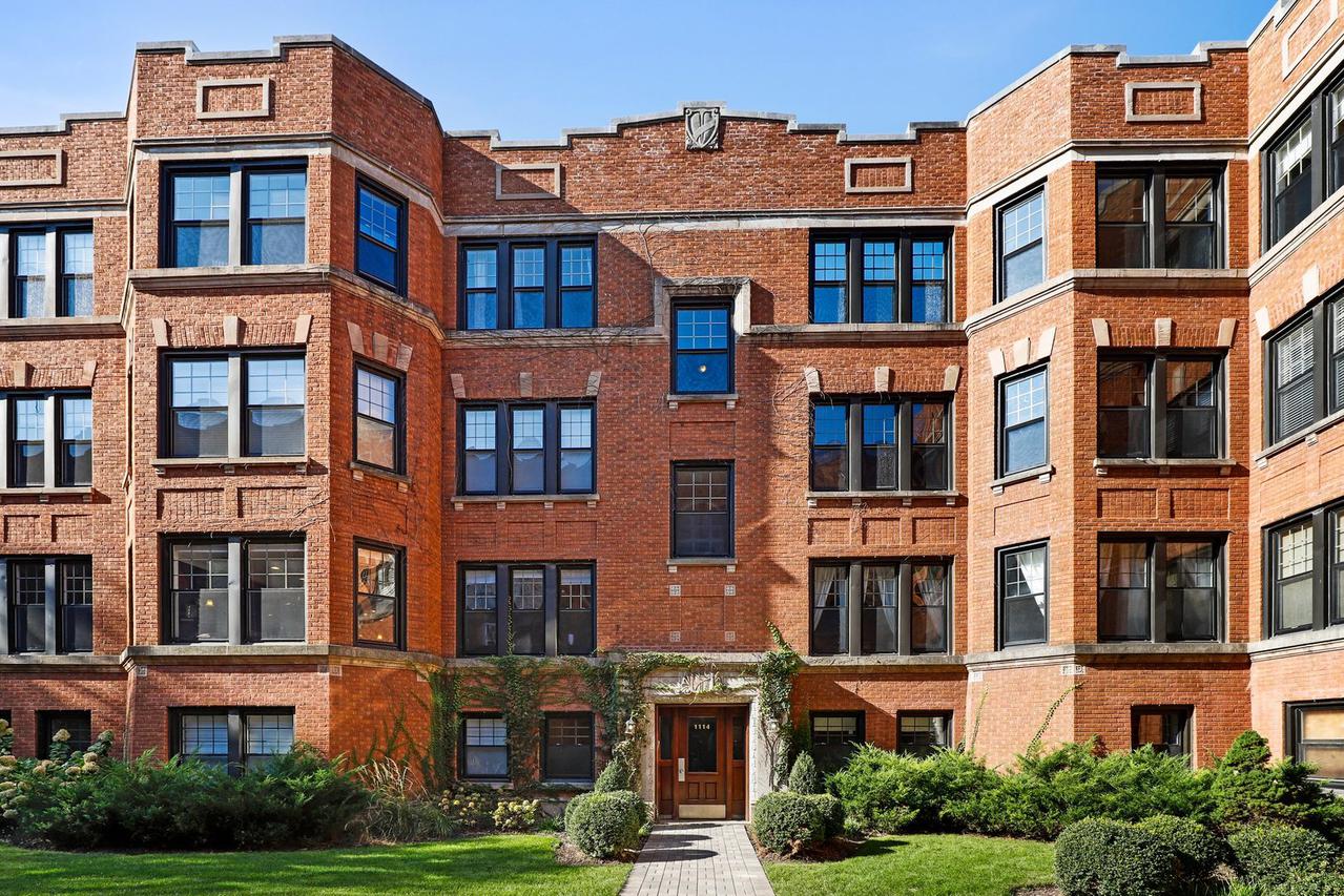 1114 W Pratt Blvd. #1S, Chicago, IL 60626