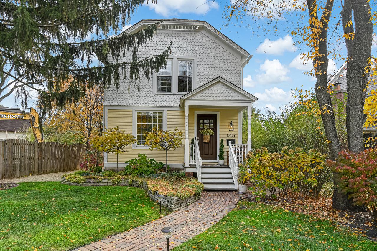 1355 Walnut St., Western Springs, IL 60558