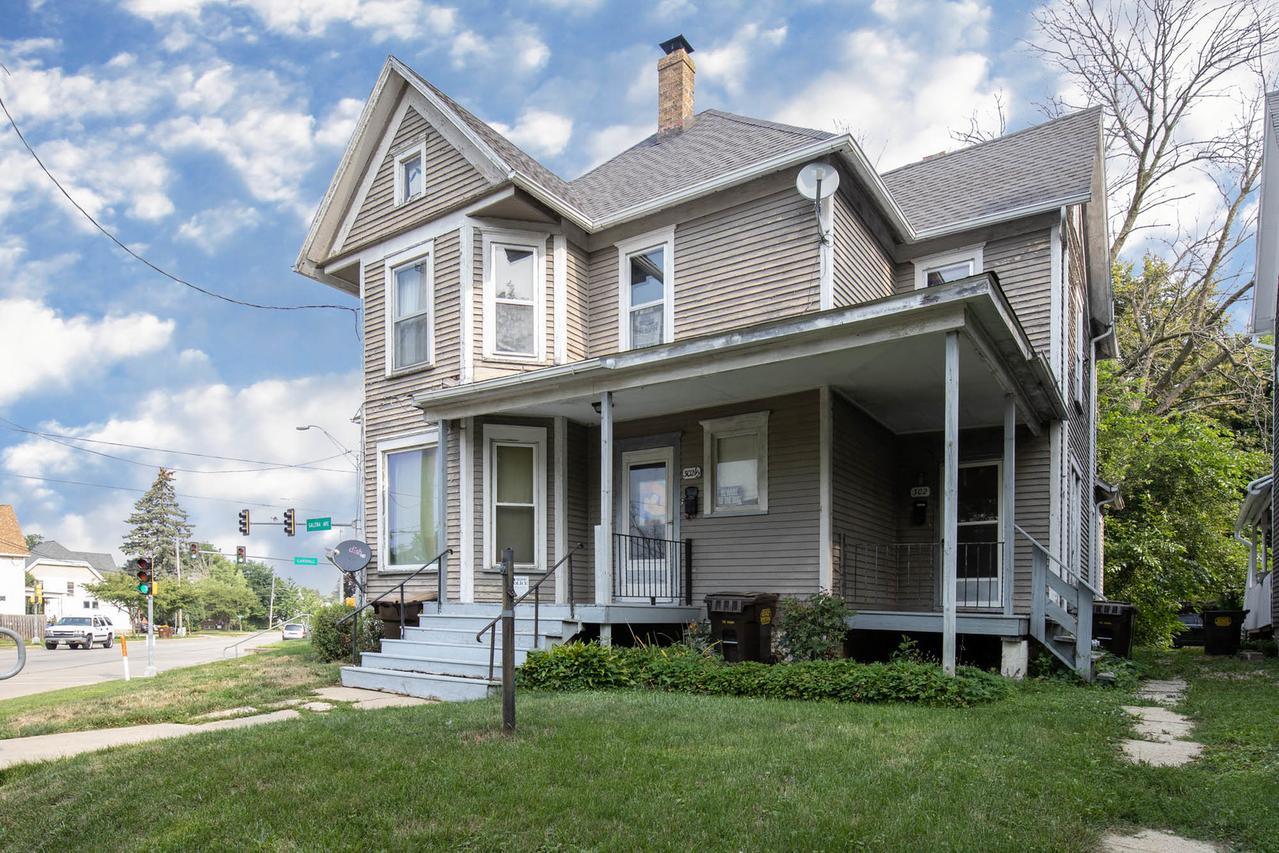 302 E Prospect Ter., Freeport, IL 61032
