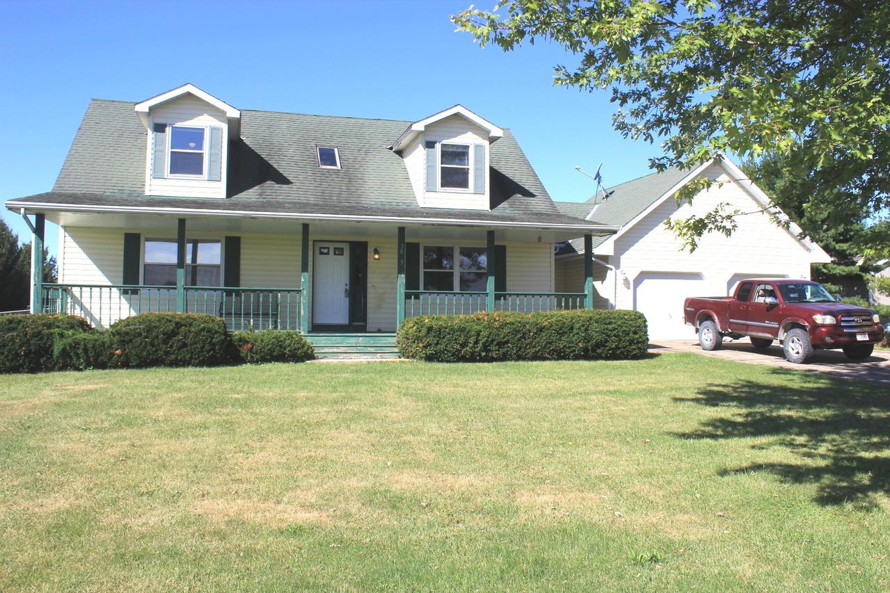 3883 E 2050th Rd., Serena, IL 60549