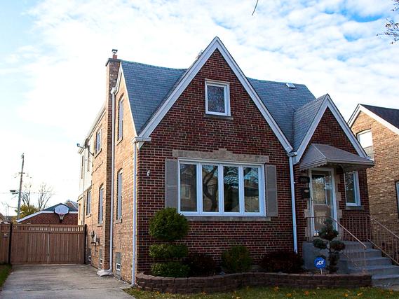 5644 S. New England Ave., Chicago, IL 60638