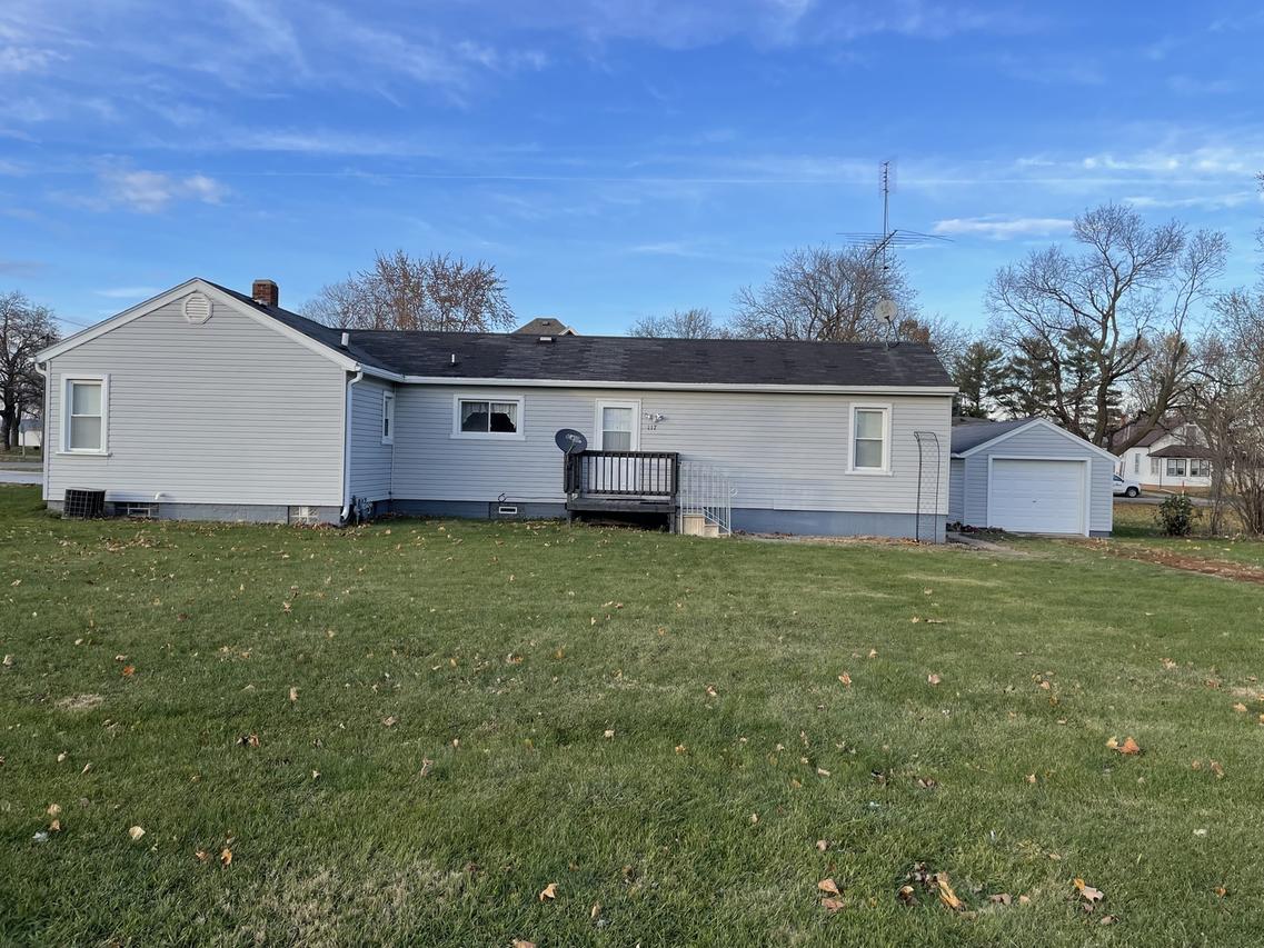 117 N Locust St., Wyanet, IL 61379
