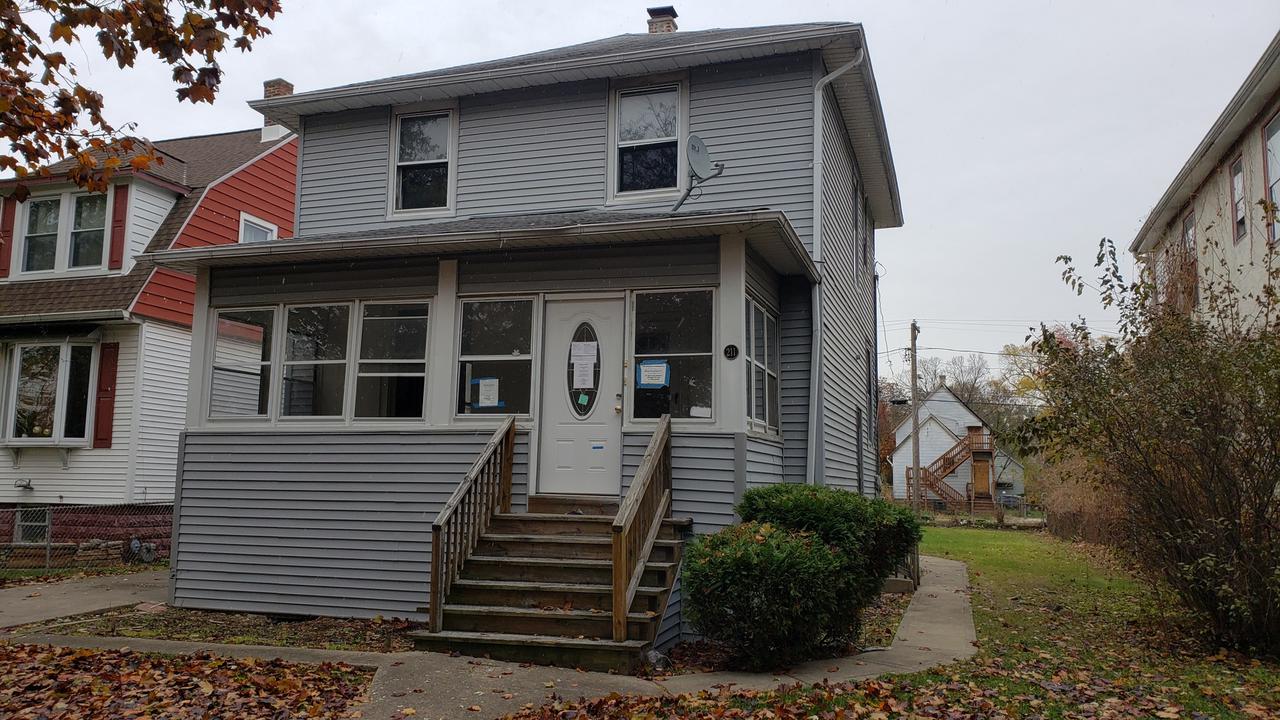 211 S 12th Ave., Maywood, IL 60153