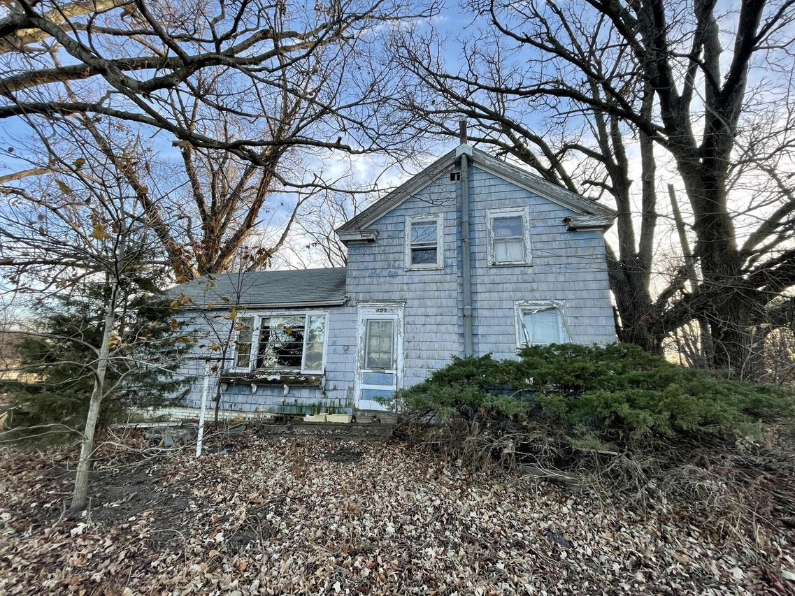 302 E North St., Dover, IL 61323