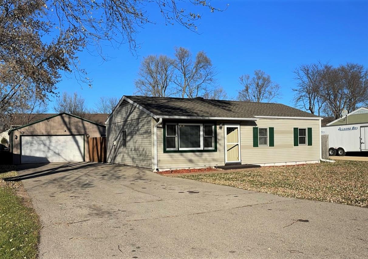 1016 Emerald Ln., Machesney Park, IL 61115