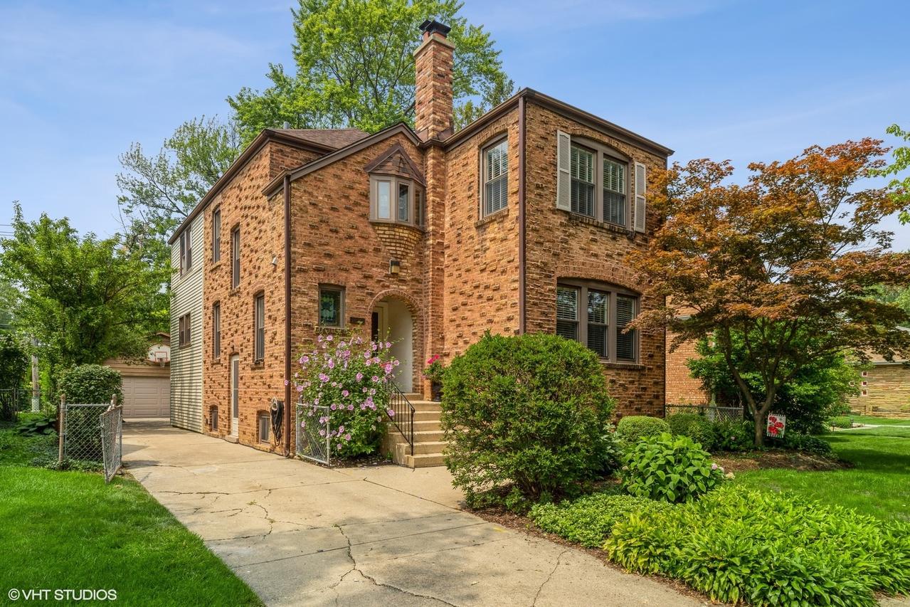 [Address Hidden by Seller], Park Ridge, IL 60068