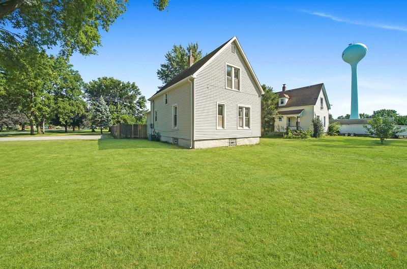 107 W 5th St., Aroma Park, IL 60910