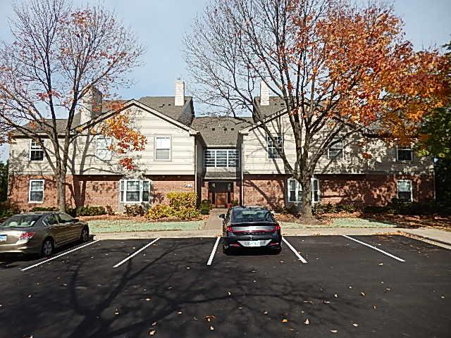 1760 Eastwood Ct. #9, Schaumburg, IL 60195