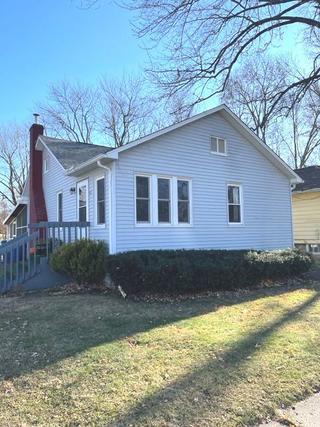 1106 Fargo Ave., Dixon, IL 61021