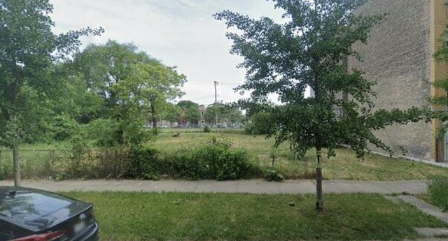 4520 W. Congress Pkwy., Chicago, IL 60624