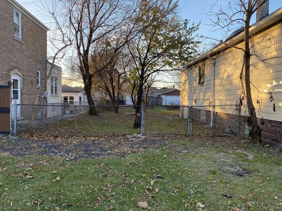 5136 S. Menard Ave., Chicago, IL 60638