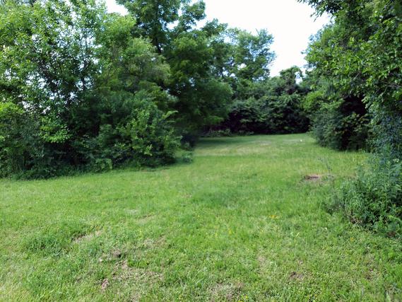 6N446 Keeney Rd., Roselle, IL 60172