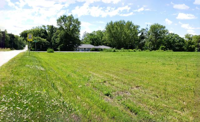 6N410 Keeney Rd., Roselle, IL 60172