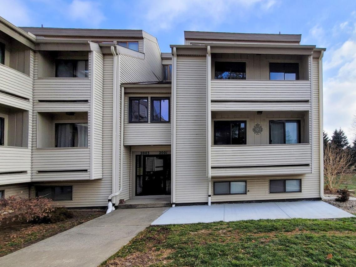 2001 Melrose Dr. #C, Champaign, IL 61820