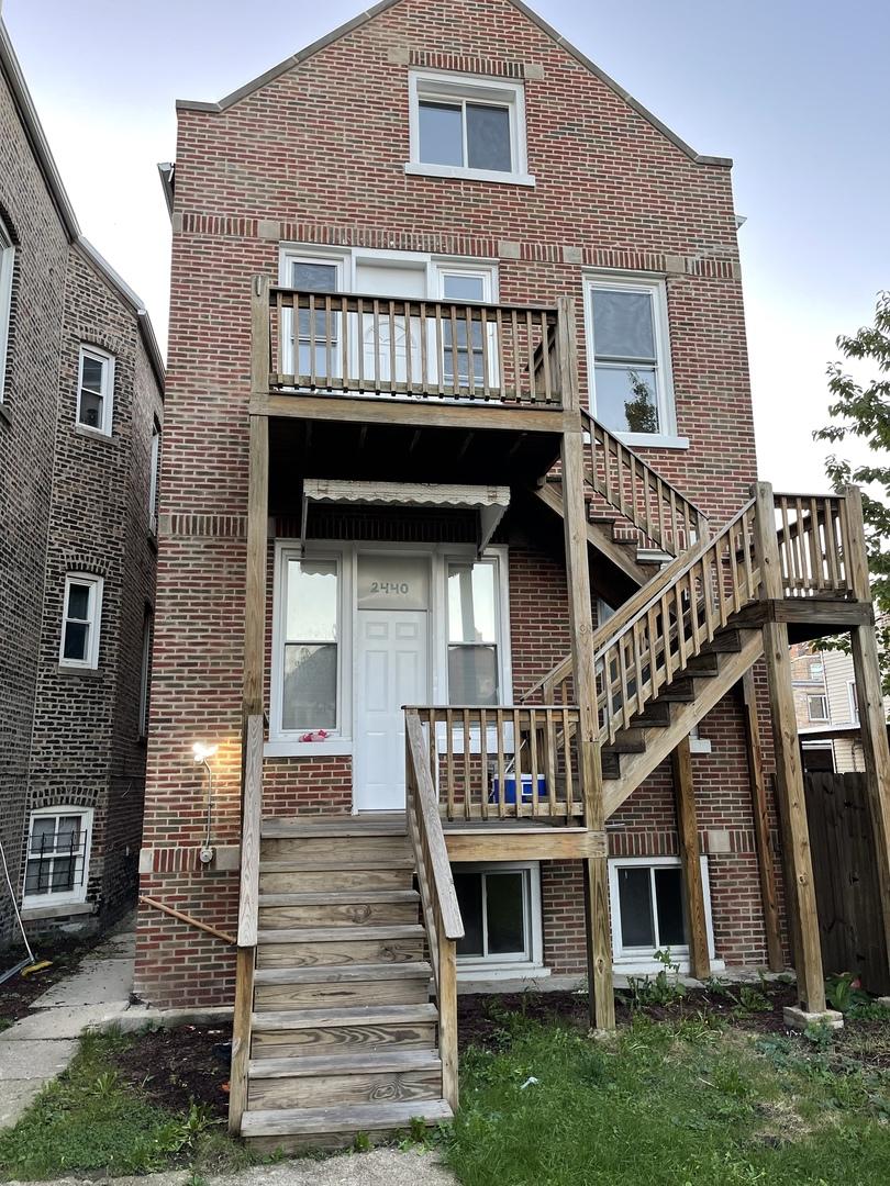 2440 S Sawyer Ave., Chicago, IL 60623