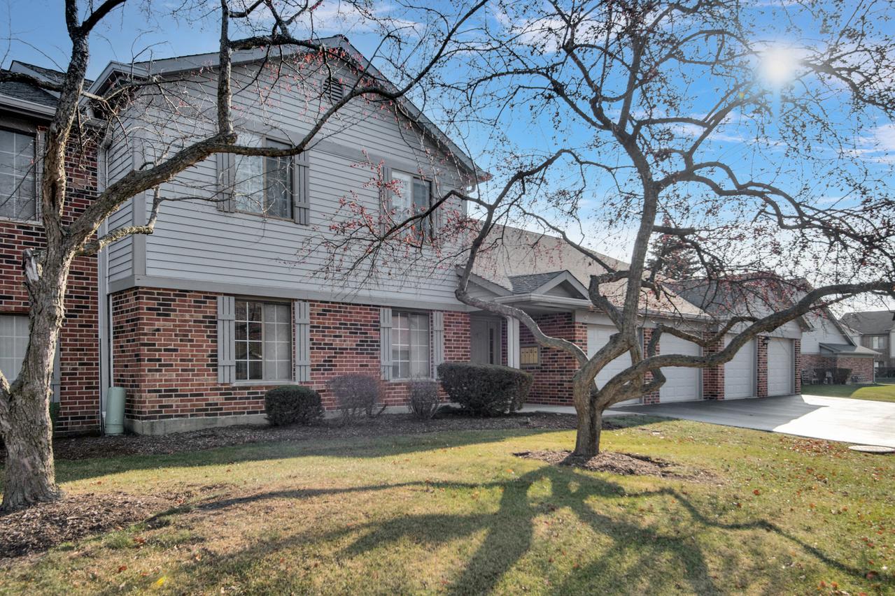 1515 W Pheasant Trail Ln. #5, Arlington Heights, IL 60004